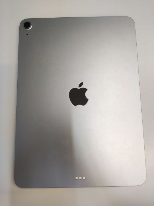 Apple iPad Air 11-Inch M4 — photo 2 of 8