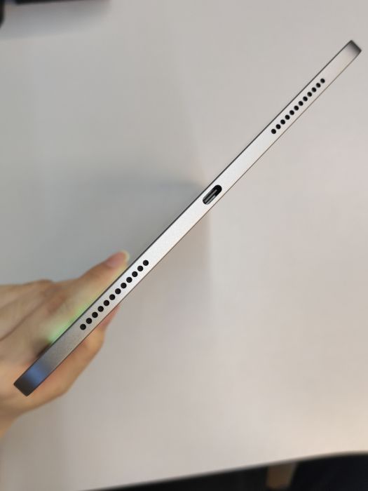 Apple iPad Air 11-Inch M4 — photo 5 of 8