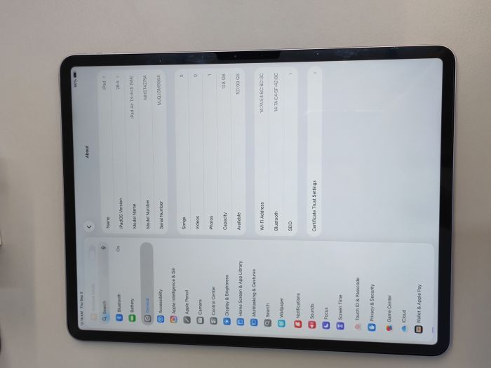 Apple M4 2026 13inch — photo 8 of 8