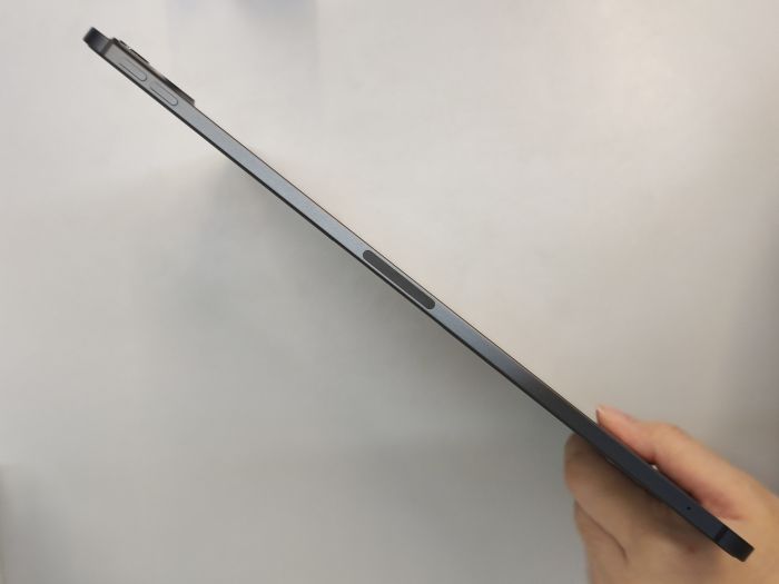 Apple iPad Pro 11-inch (M5 2025) — photo 3 of 8
