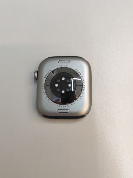 Apple Apple Watch Series 11 — photo 3 of 6