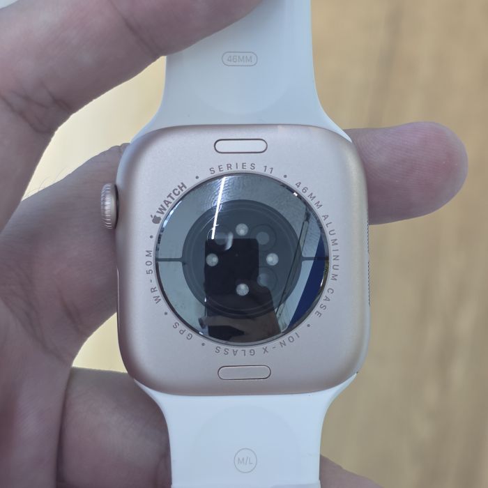 Apple Watch SE 11 46mm · 4/4
