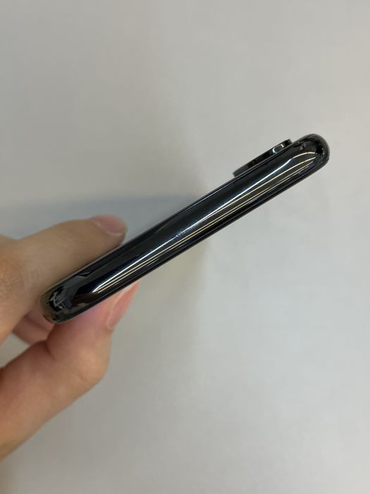 iPhone X · 3/8
