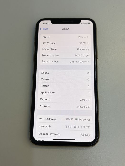 iPhone XS · 7/9