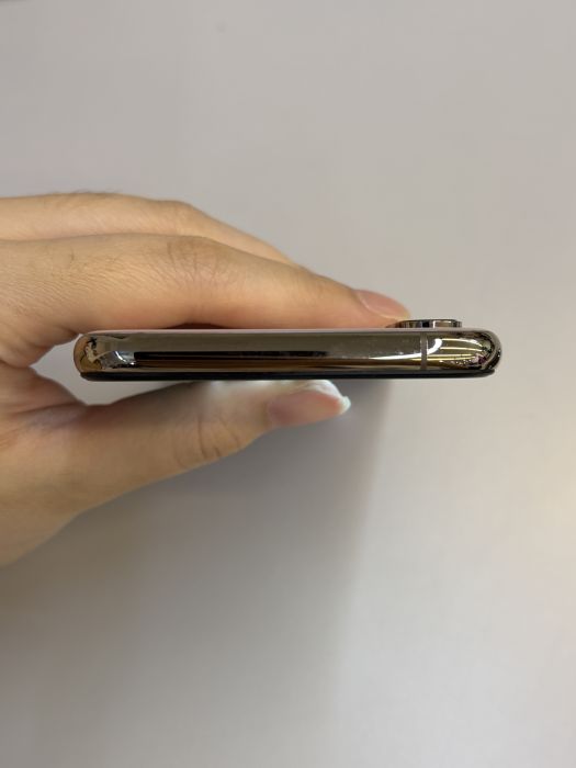 iPhone XS · 5/9