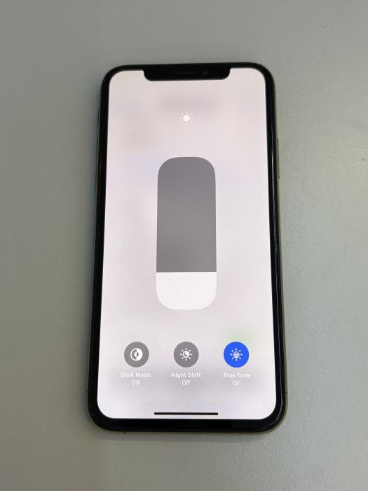 iPhone XS · 6/9