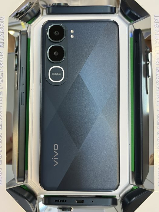 Vivo Y31 5G · 6/8