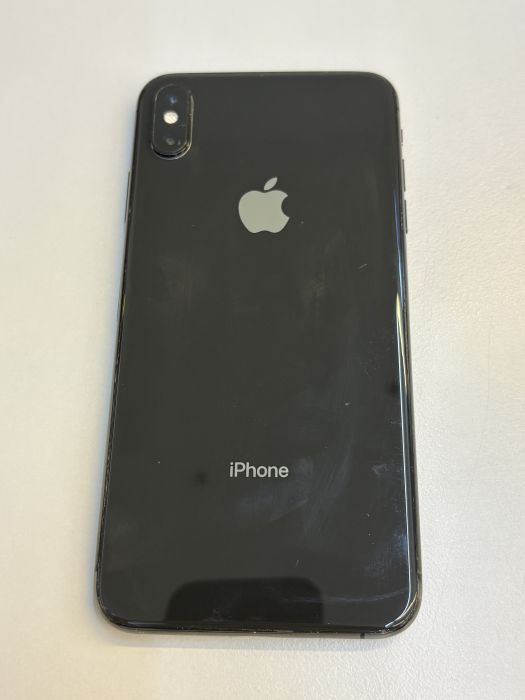 iPhone XS Max · 1/9
