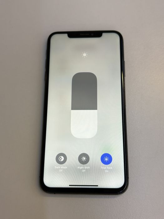 iPhone XS Max · 6/9