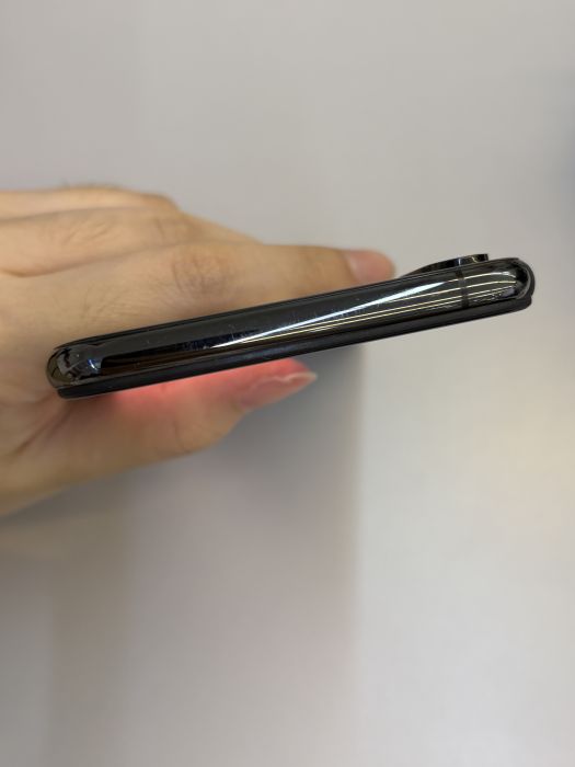 iPhone XS Max · 5/9