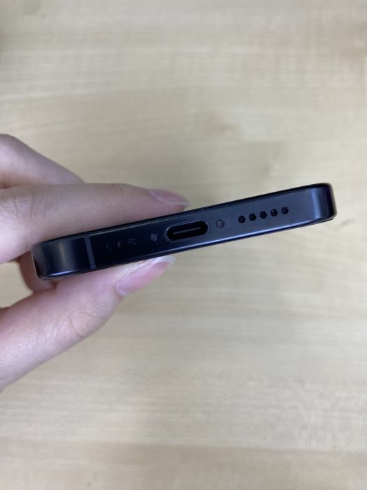 iPhone 16 Pro · 2/11
