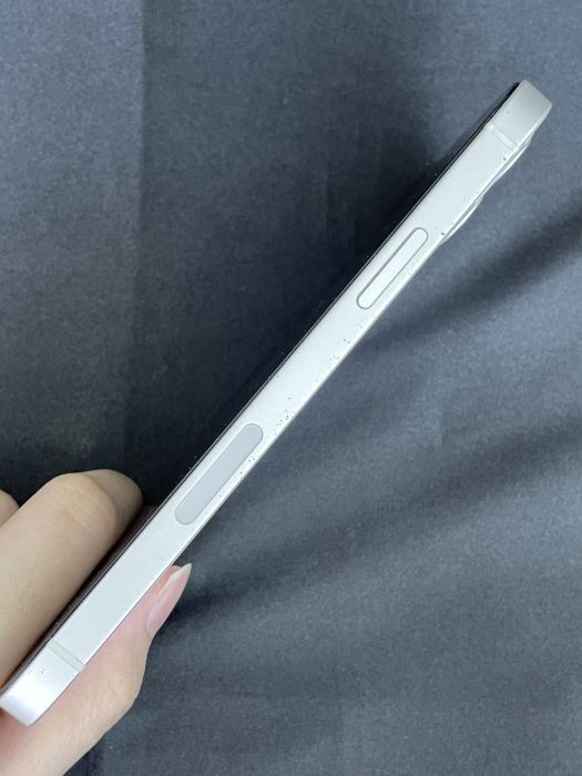 iPhone 12 · 2/11