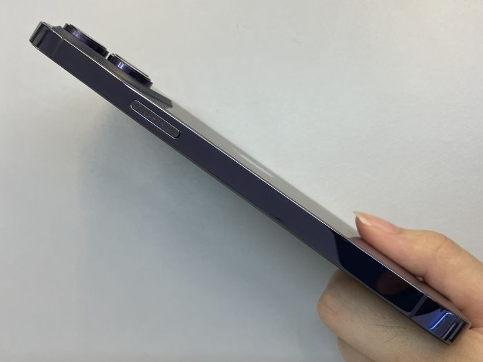 iPhone 14 Pro Max · 4/8