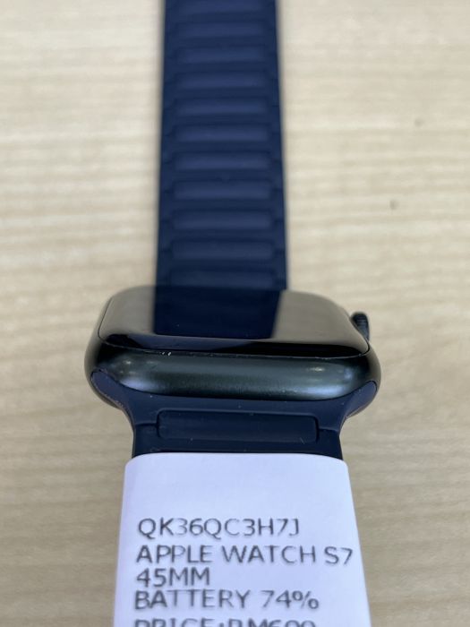 Apple Watch S7 45mm · 4/8