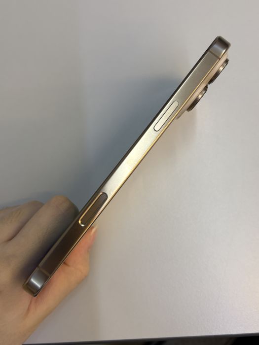 iPhone 16 Pro Max · 3/10