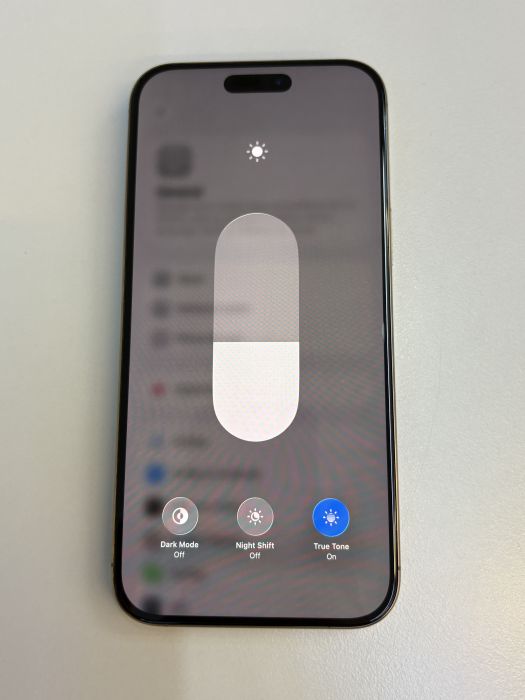 iPhone 16 Pro Max · 6/10