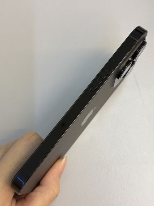 iPhone 14 Pro · 3/9