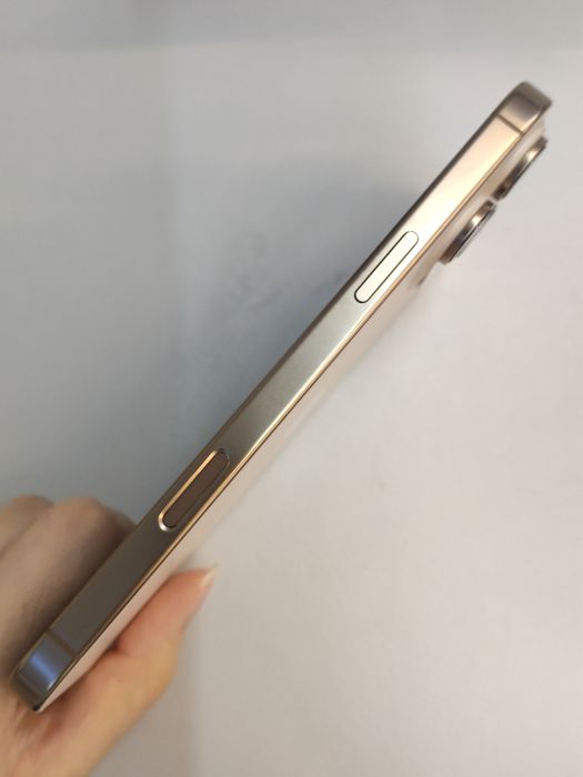 iPhone 16 Pro Max · 5/8
