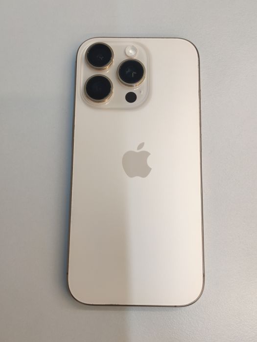 iPhone 16 Pro · 3/8