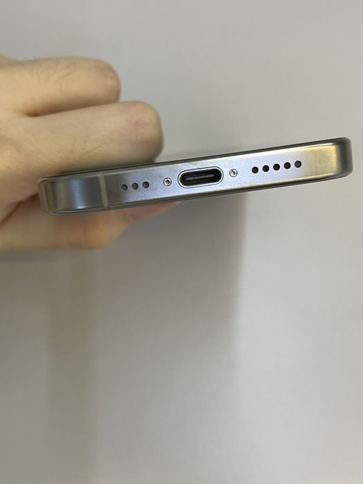 iPhone 16 Pro · 4/9
