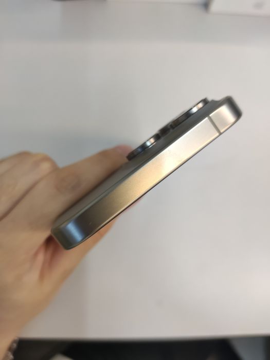 iPhone 15 Pro Max · 7/8