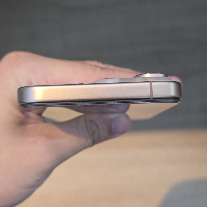 iPhone 16 Pro Max · 5/6