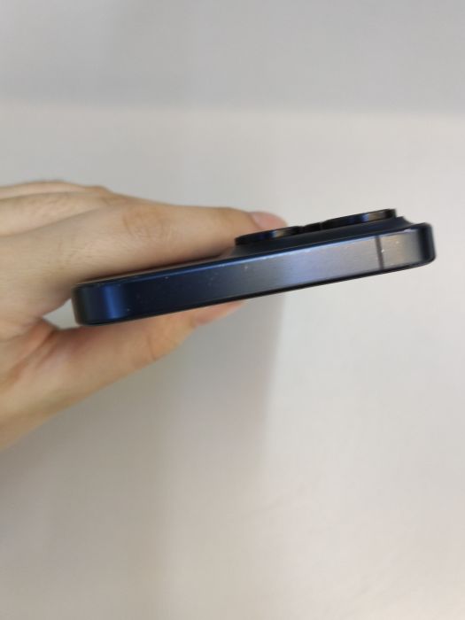 iPhone 15 Pro Max · 5/6