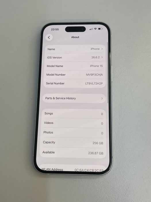 iPhone 15 · 7/10