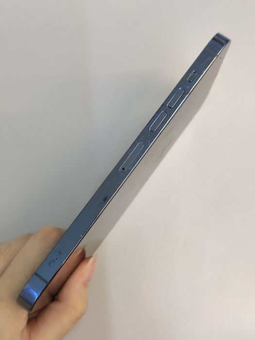 iPhone 13 Pro Max · 2/6
