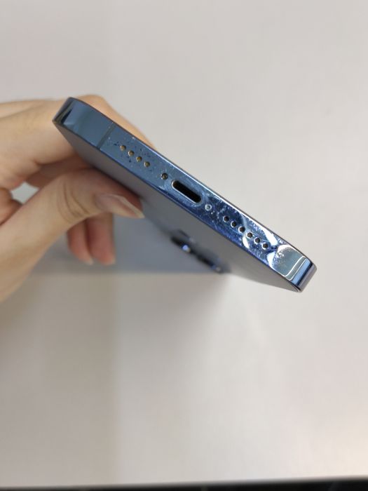 iPhone 13 Pro Max · 4/6
