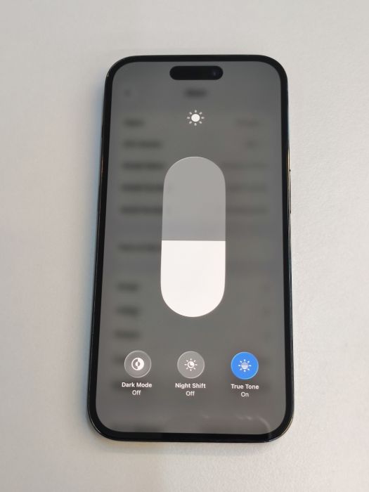 iPhone 14 Pro · 6/10