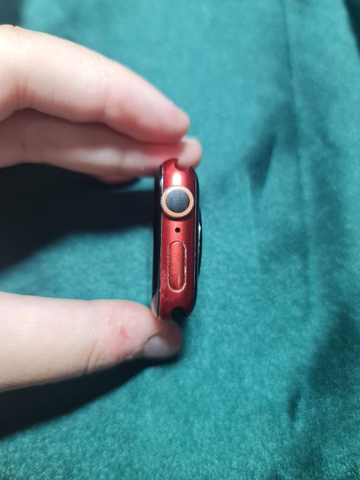 Apple Watch S6 · 2/6