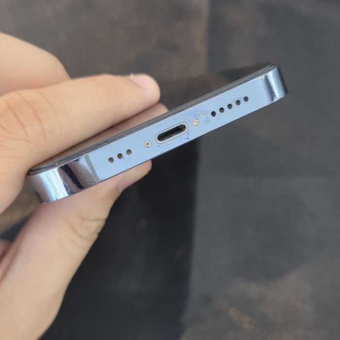 iPhone 13 Pro · 4/6