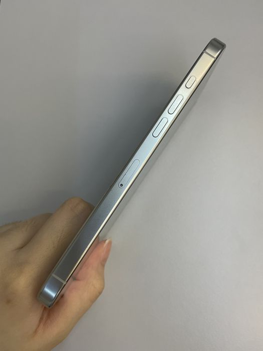 iPhone 16 Pro Max · 2/10