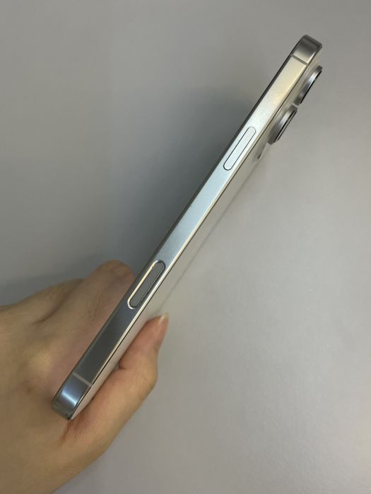 iPhone 16 Pro Max · 3/10