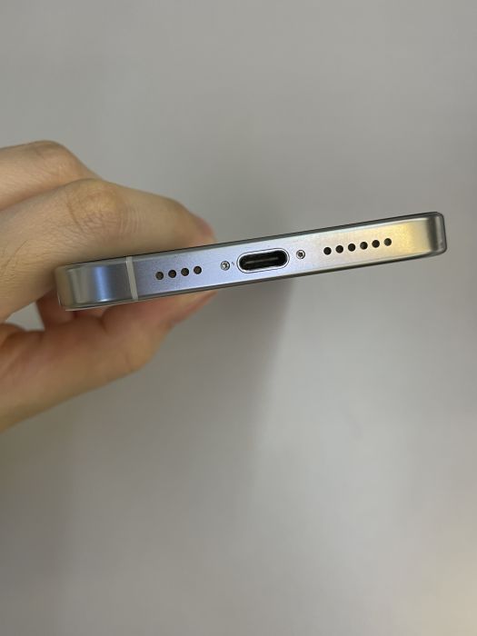 iPhone 16 Pro Max · 4/10