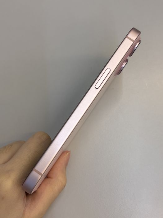 iPhone 15 · 3/10