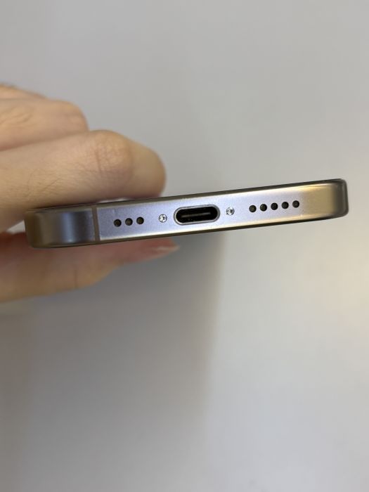 iPhone 16 Pro · 4/9