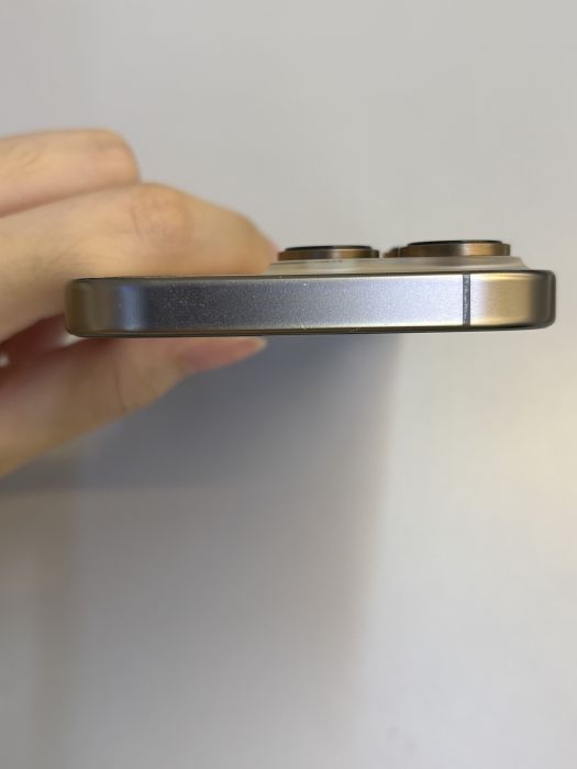 iPhone 16 Pro · 5/9