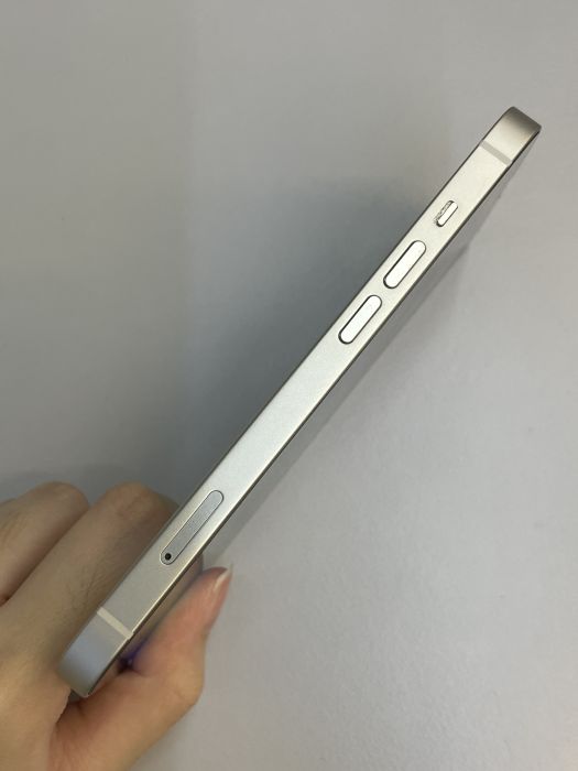 iPhone 14 · 2/9