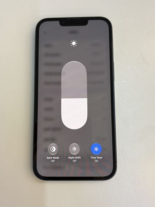 iPhone 13 · 6/9