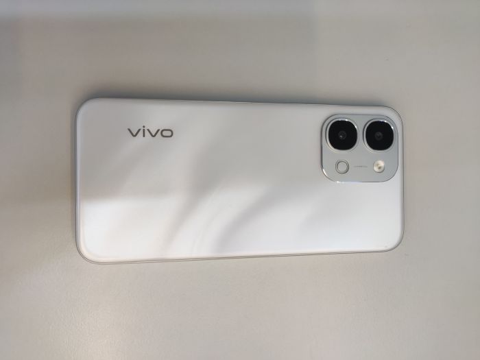 Vivo Y500I