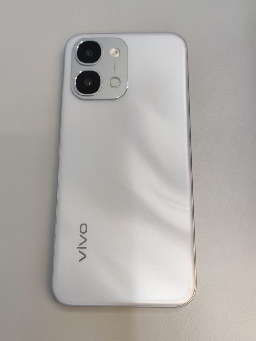 Vivo Y500I