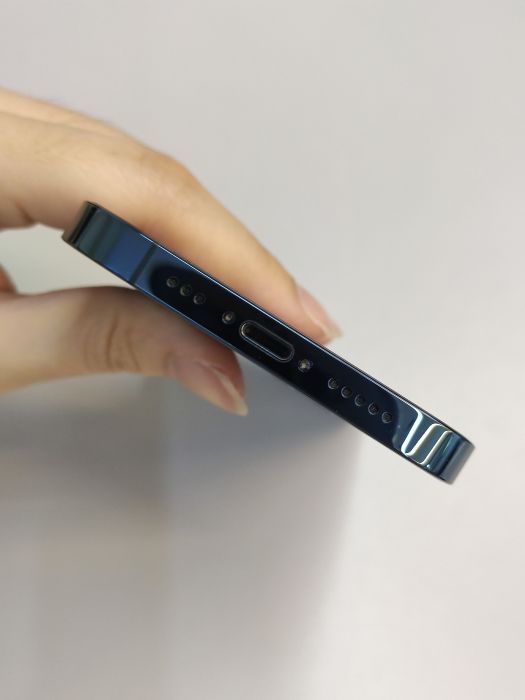 iPhone 12 Pro · 4/9