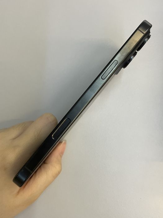 iPhone 16 Pro Max · 3/10