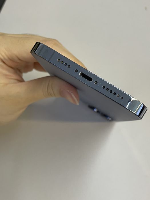 iPhone 13 Pro Max · 4/9