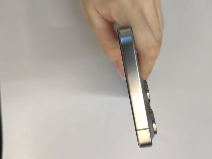 iPhone 15 Pro Max · 5/6
