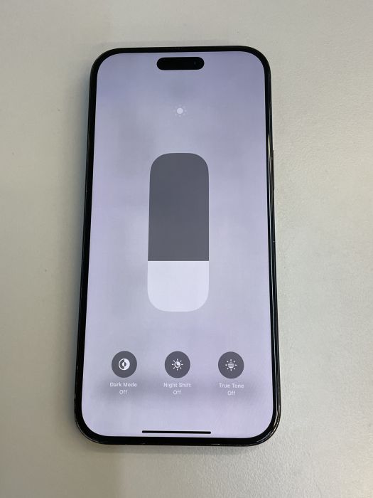 iPhone 16 Pro Max · 6/10