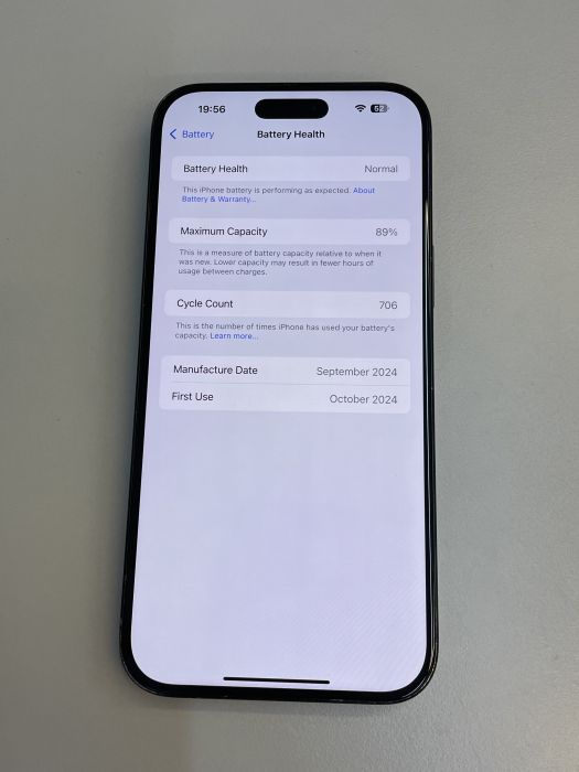 iPhone 16 Pro Max · 9/10
