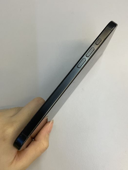 iPhone 16 Pro Max · 2/10
